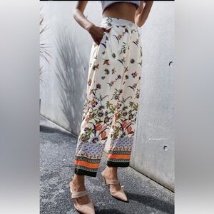 ZARA WOMAN Floral Cream Straight Leg Pants Size L
